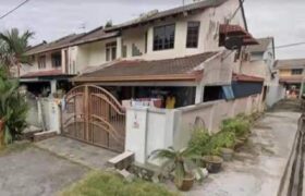 NICE 2 STOREY ENDLOT PUCHONG PERDANA